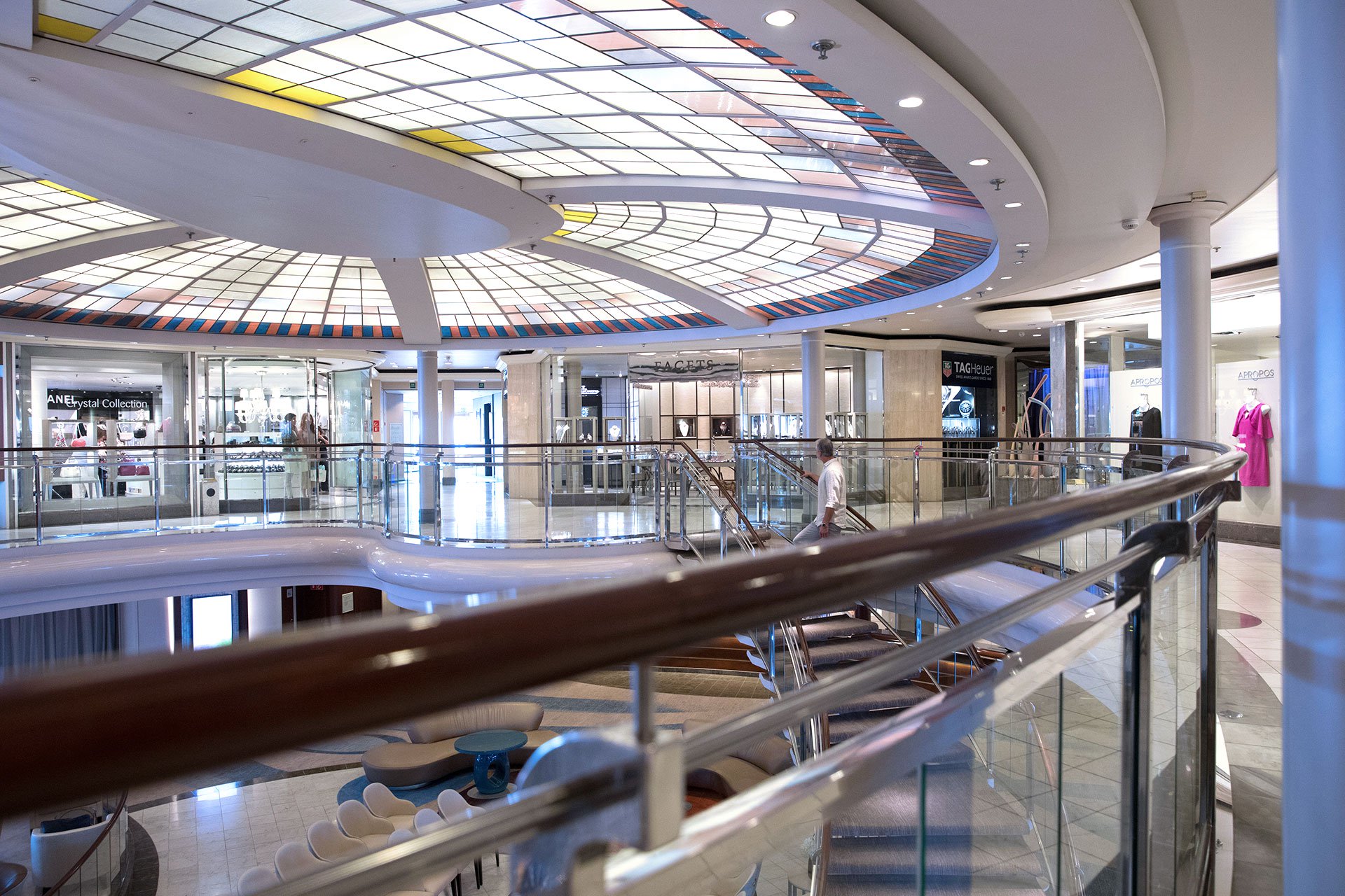 Crystal Cruises - Crystal Symphony - Avenue of the stars shopping.jpg